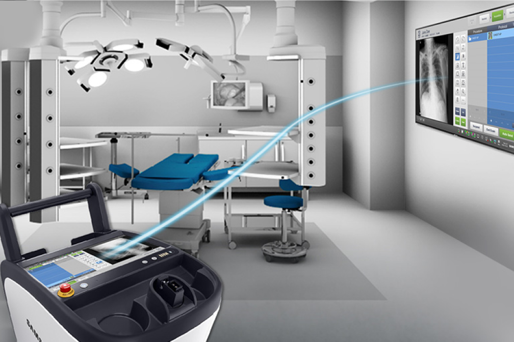 Mirror View feature showing wireless screen sharing between X-ray machine and hospital room display for real-time image viewing.